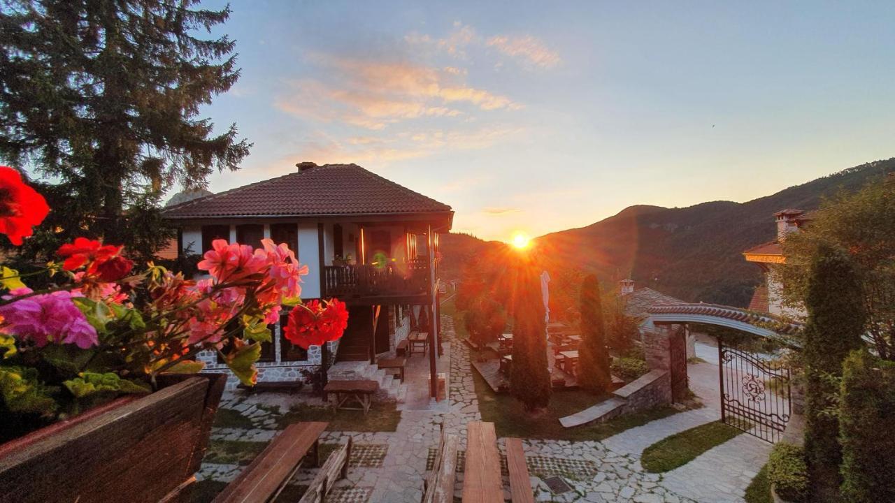Rhodopes Legends Hotel Vrata Exterior foto