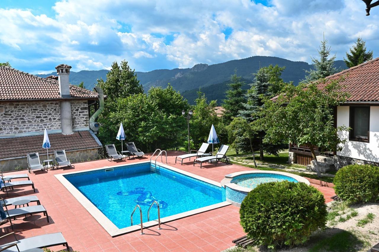 Rhodopes Legends Hotel Vrata Exterior foto