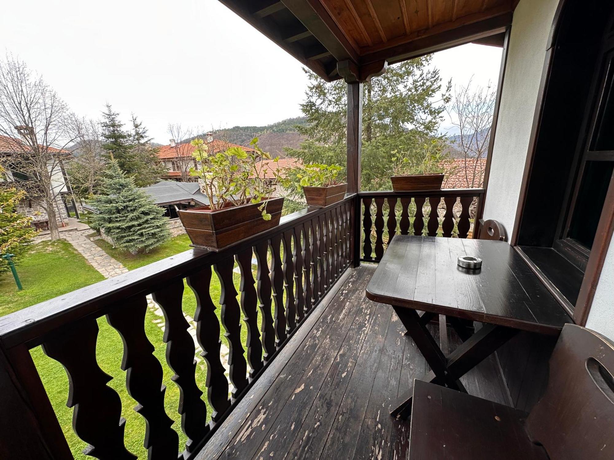 Rhodopes Legends Hotel Vrata Exterior foto